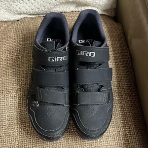 Giro cycling shoes